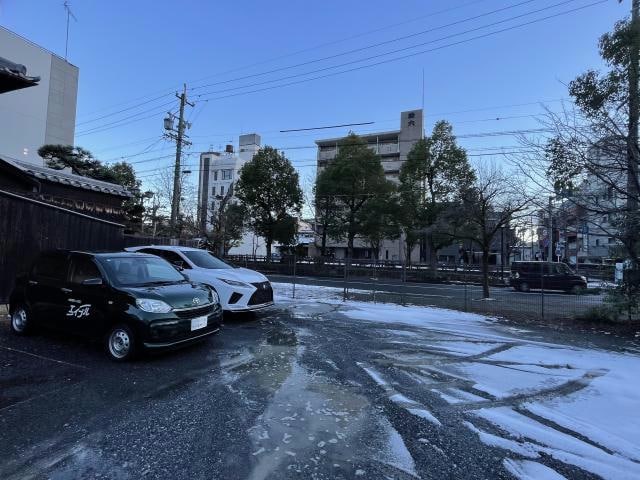 敷地外 助六ビル