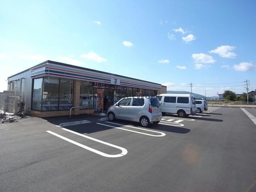 セブンイレブン大垣昼飯町西店(コンビニ)まで949m ハイリッジ牧野