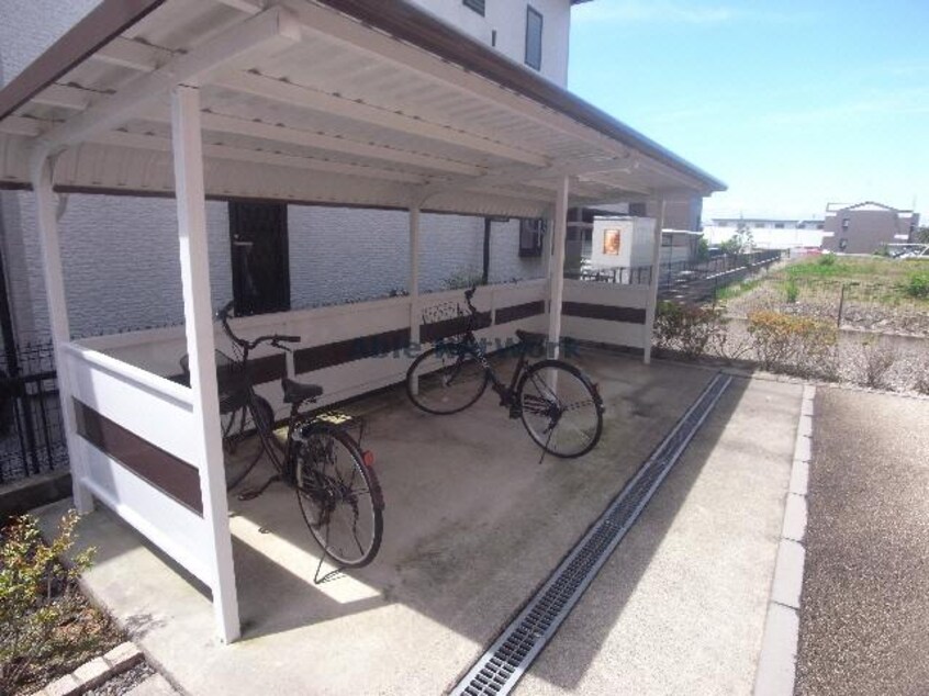 Ａ アルシオーネ・コート　B