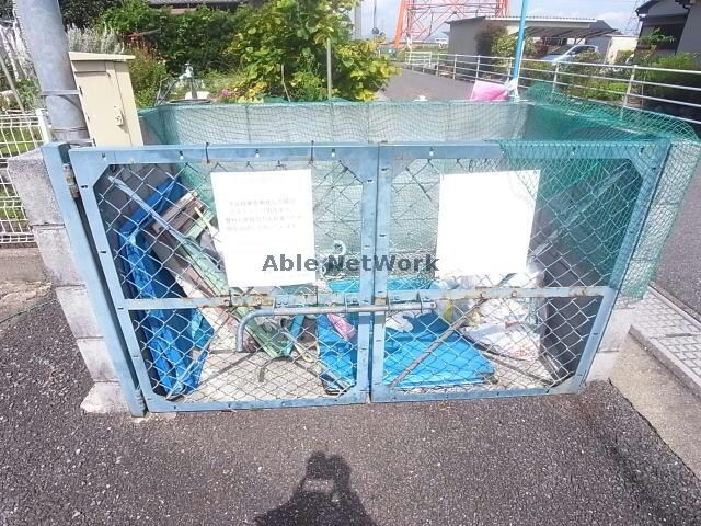  ロイヤルハイツ廣瀬100