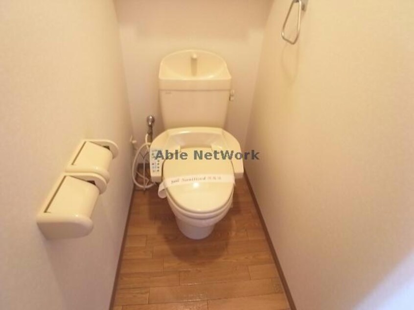 温水洗浄便座付きトイレ パストラールファイブ