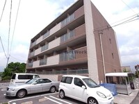 ラフィーネシャラ