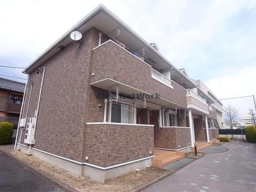  ノイブリーゼ
