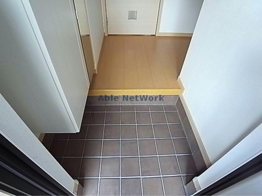 玄関 サンライトセクションＡ