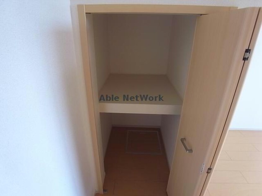 収納 プリムヴェール