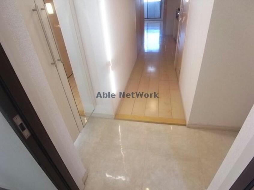  イースト　アヴェニュー