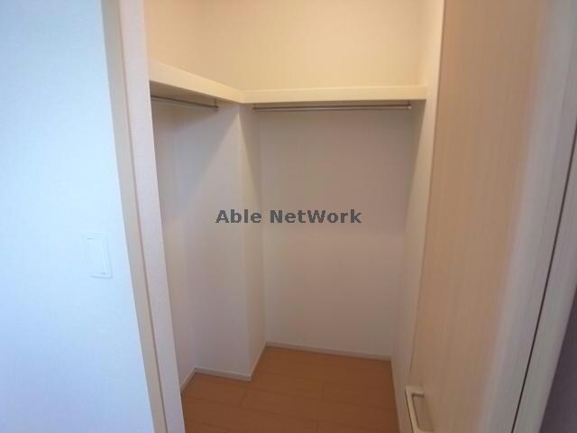 ウォークインクローゼット アン・リジェール・イースト