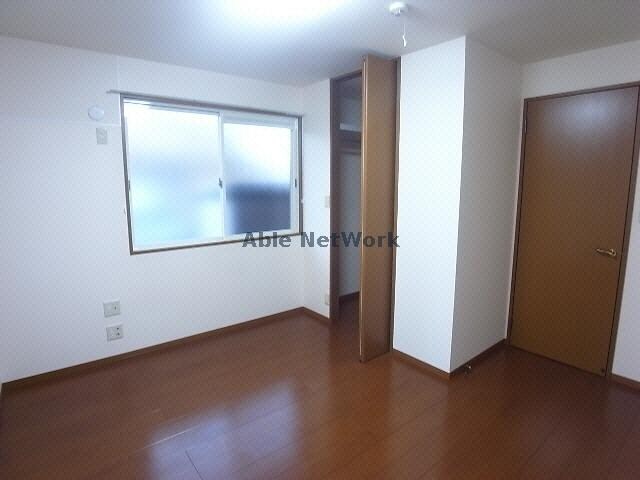 別部屋参照 ティアラ