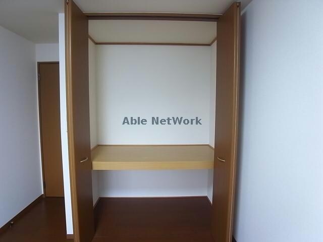 別部屋参照 ティアラ