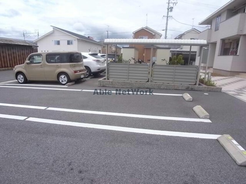  ユネ　ポワール