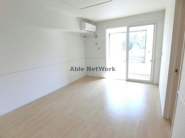  アン・リジェール