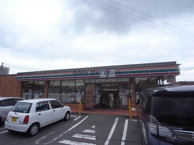 セブンイレブン海津南濃町松山店(コンビニ)まで1377m ハイツマリン