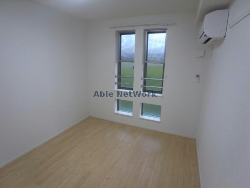 居室 ラフレシールA