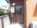 勝手口 長松町貸家