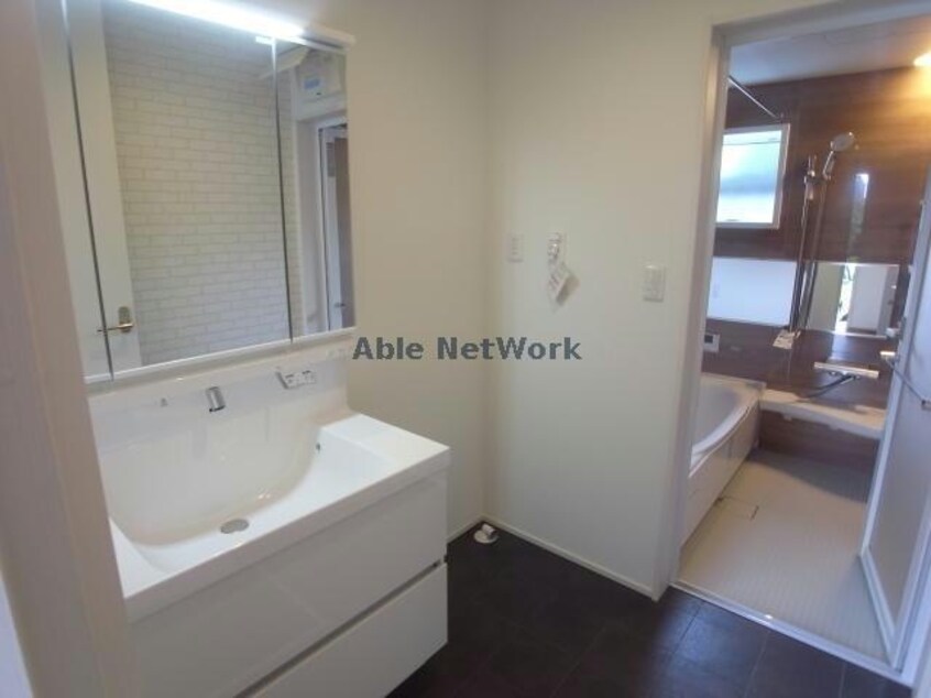  バードガーデン 南一色町