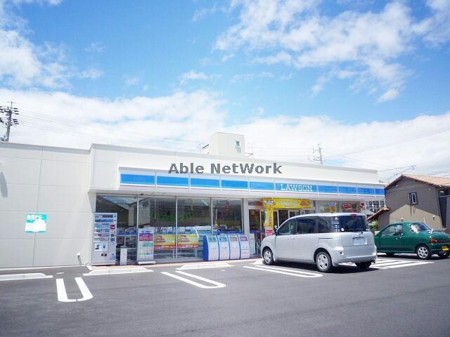 ローソン大垣鶴見町店(コンビニ)まで896m ブランシエルT