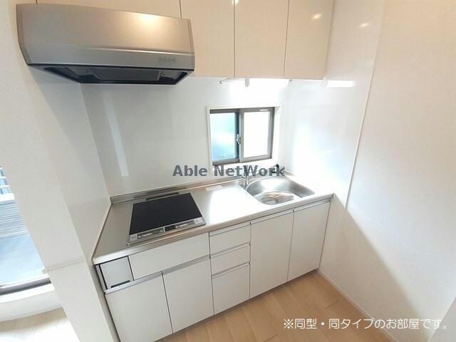  ヴィラ　グロリア