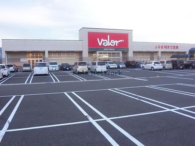 バロー養老店(スーパー)まで2609m カーサF