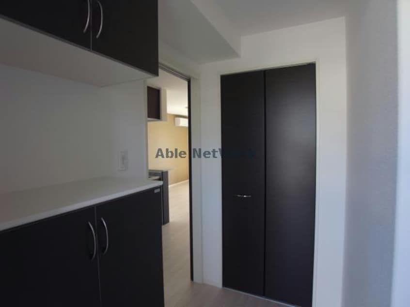  ユニヴァリィ・レオ