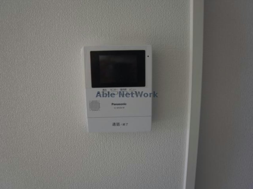  ユニヴァリィ・レオ