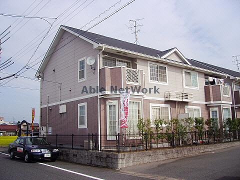  レフィナード・エムＡ