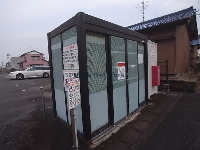  レフィナード・エムＡ