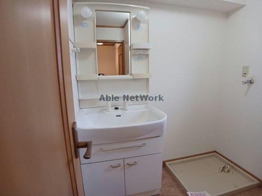  レインボーユートピア