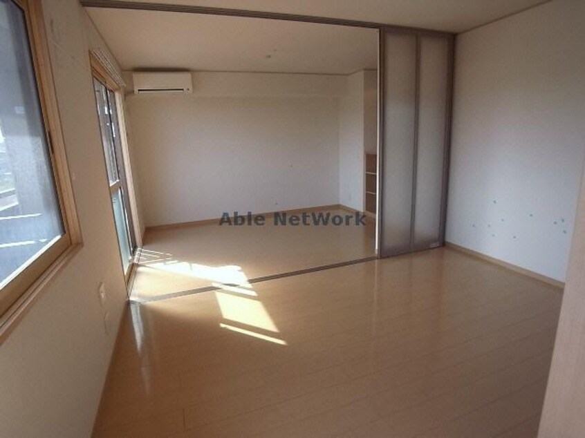 洋室 アスタリスク