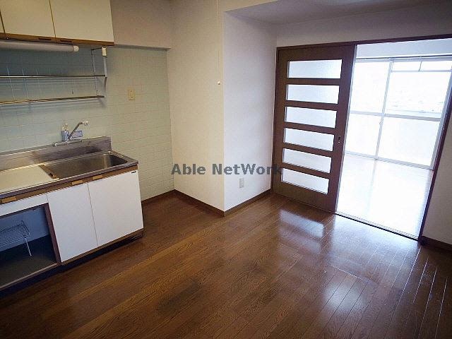 ※他の部屋の写真です エステート南