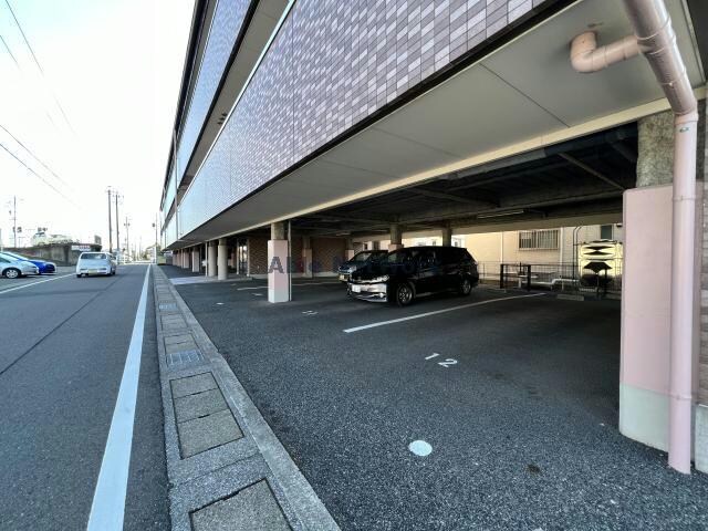 駐車場 シャンブル西岐阜