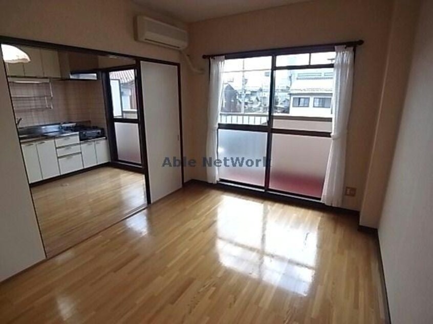  ＣＨＡＭＢＲＥ　ＤＥ　ＣＨＩＣ