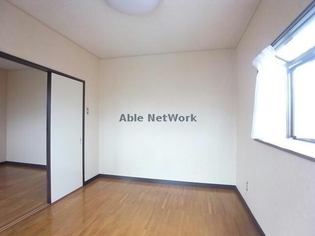  ＣＨＡＭＢＲＥ　ＤＥ　ＣＨＩＣ