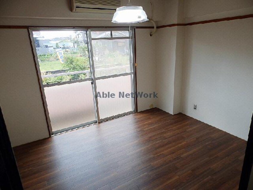  ロイヤルシャトー