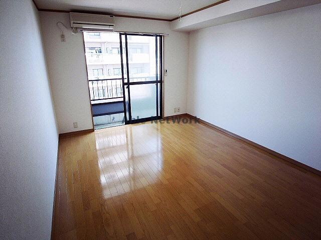  フィオーレ白山