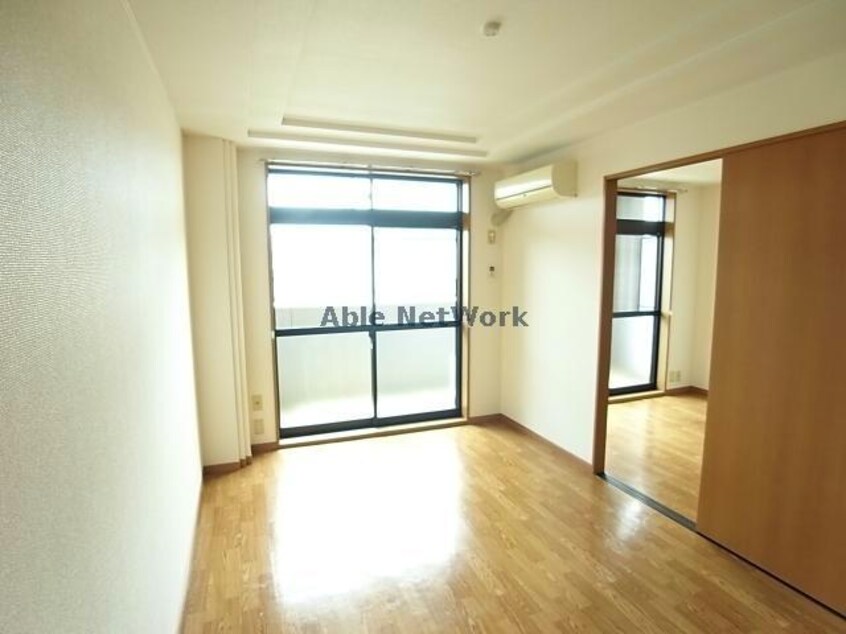  ルミナスコート