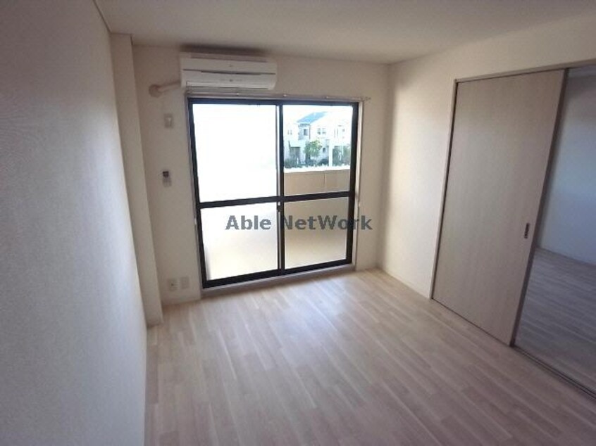 洋室 ウィズハピネス