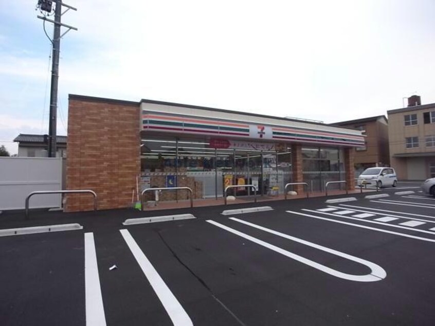 セブンイレブン岐阜柳津町南塚店(コンビニ)まで908m フレシールⅠ