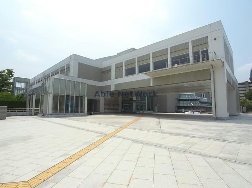 岐阜県図書館(図書館)まで1601m ルミエールＡＮＤＯ　Ｂ棟