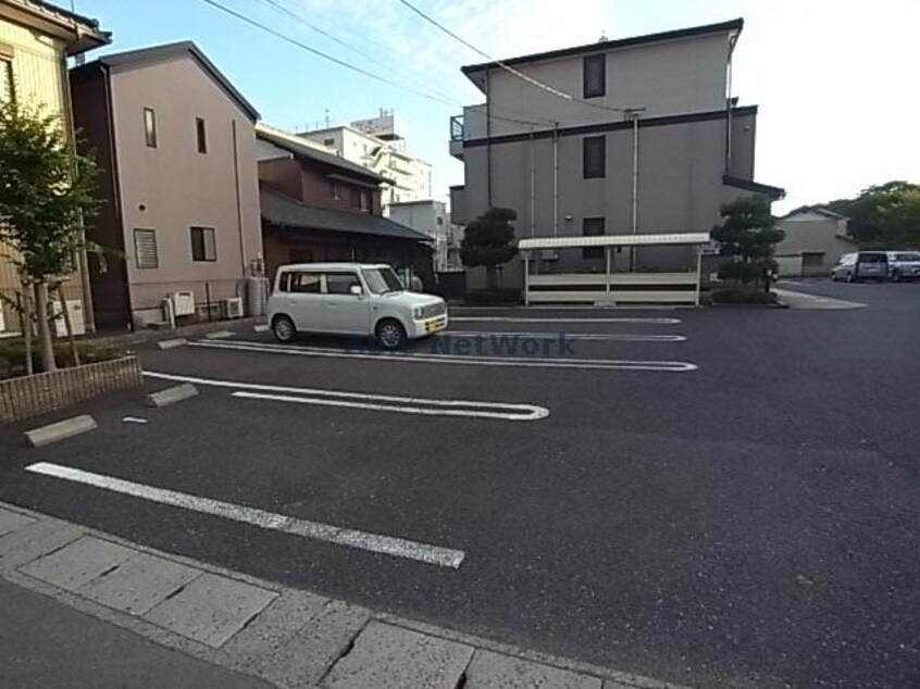 駐車場 サンリット