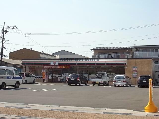 セブンイレブン岐阜敷島町3丁目店(コンビニ)まで668m アビタシオンⅡ