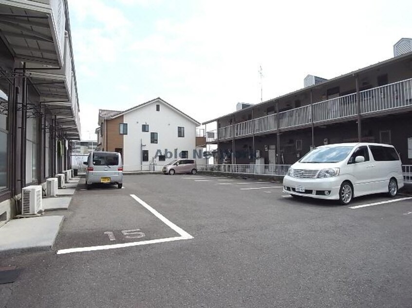 駐車場 ロイヤル小塩Ⅴ