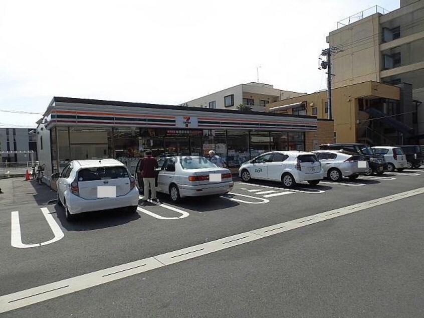 セブンイレブン岐阜北一色店(コンビニ)まで732m パティオツキノエ