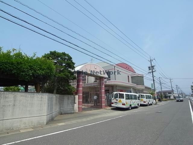 こばと第三幼稚園(幼稚園/保育園)まで390m ロイヤル石榑Ⅱ