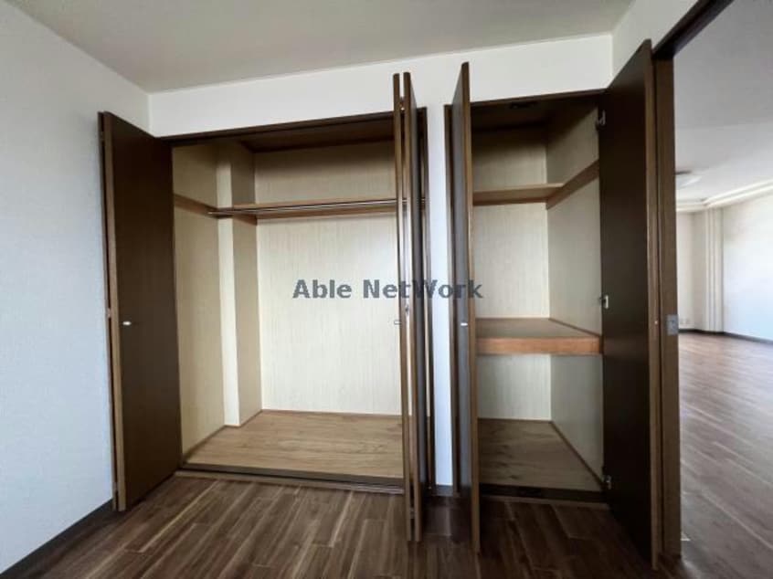 収納 エイレーネ