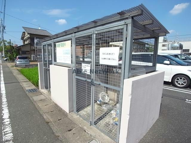 ゴミ置場 シェトワ六条