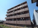 グラヴィーナの外観