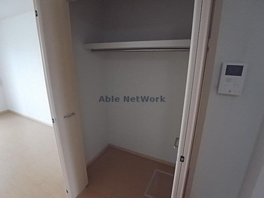 収納 ブルックサイドヤブタＢ棟