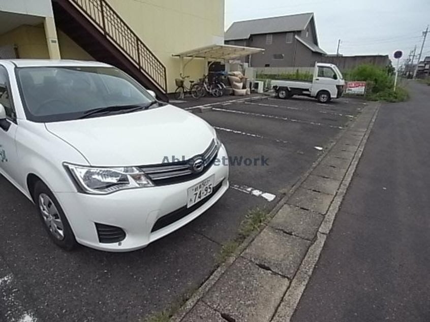 駐車場 ガーデンロイヤルＢ棟