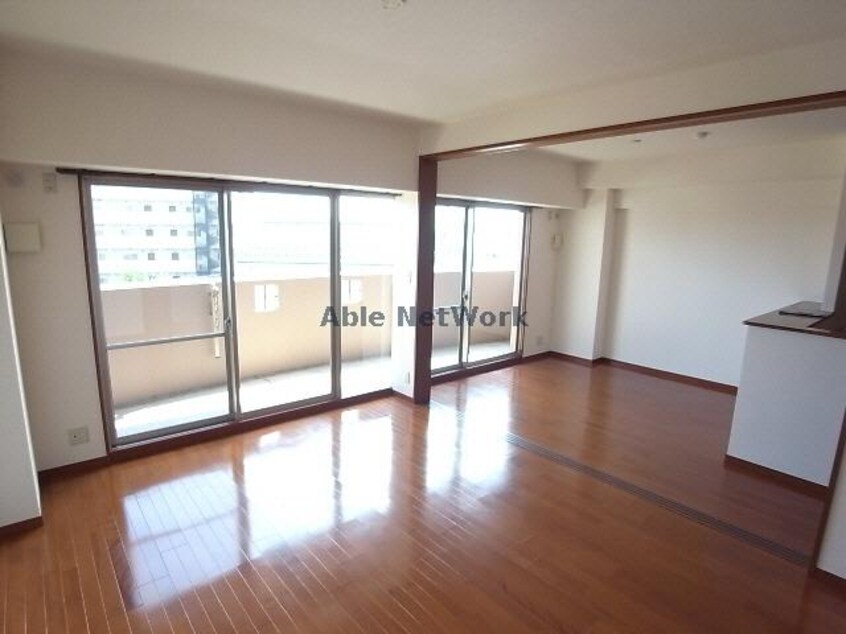 居室 クリスタルパレス