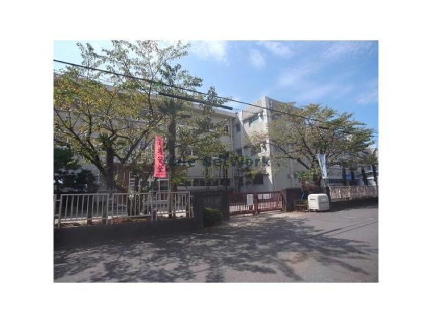 岐阜市立茜部小学校(小学校)まで1307m セジュール三松